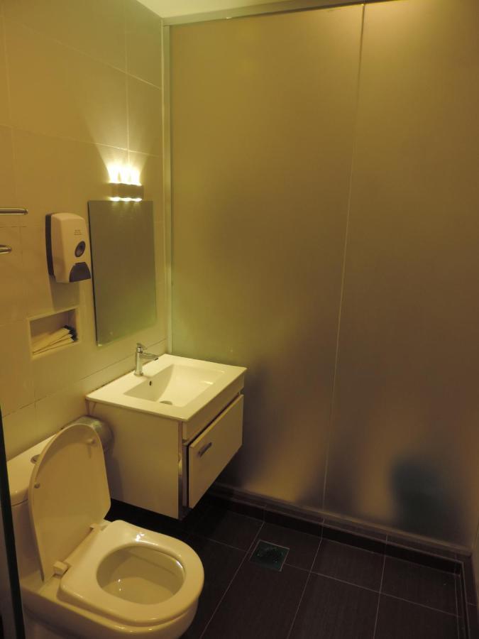Golden Leaf Hotel Danga Bay جوهر بهرو المظهر الخارجي الصورة