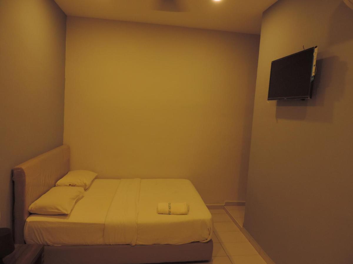 Golden Leaf Hotel Danga Bay جوهر بهرو المظهر الخارجي الصورة