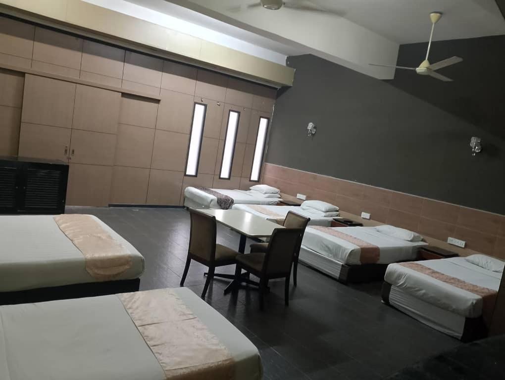 Golden Leaf Hotel Danga Bay جوهر بهرو المظهر الخارجي الصورة